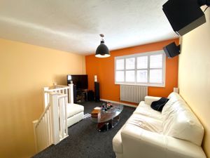 Living Room- click for photo gallery